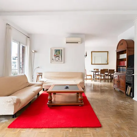 Stunning 5br With Sagrada Familia Views شقة برشلونة