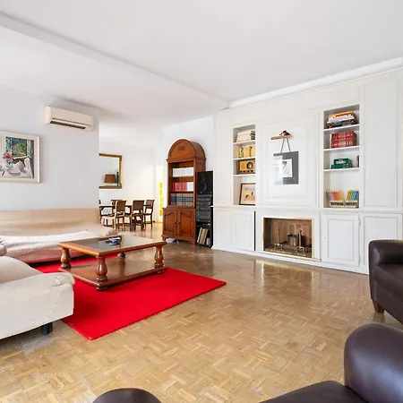 شقة Stunning 5br With Sagrada Familia Views *