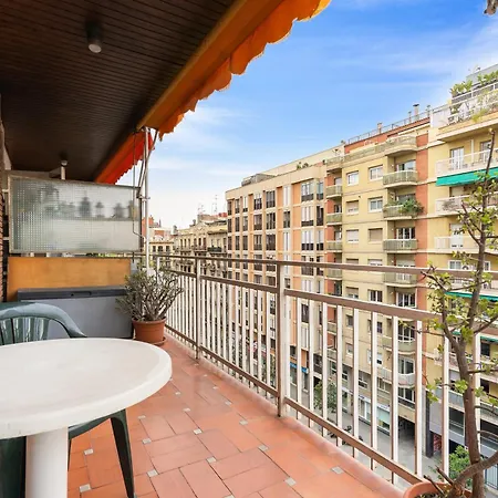 Stunning 5br With Sagrada Familia Views شقة *
