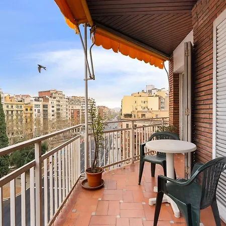 Stunning 5br With Sagrada Familia Views Daire